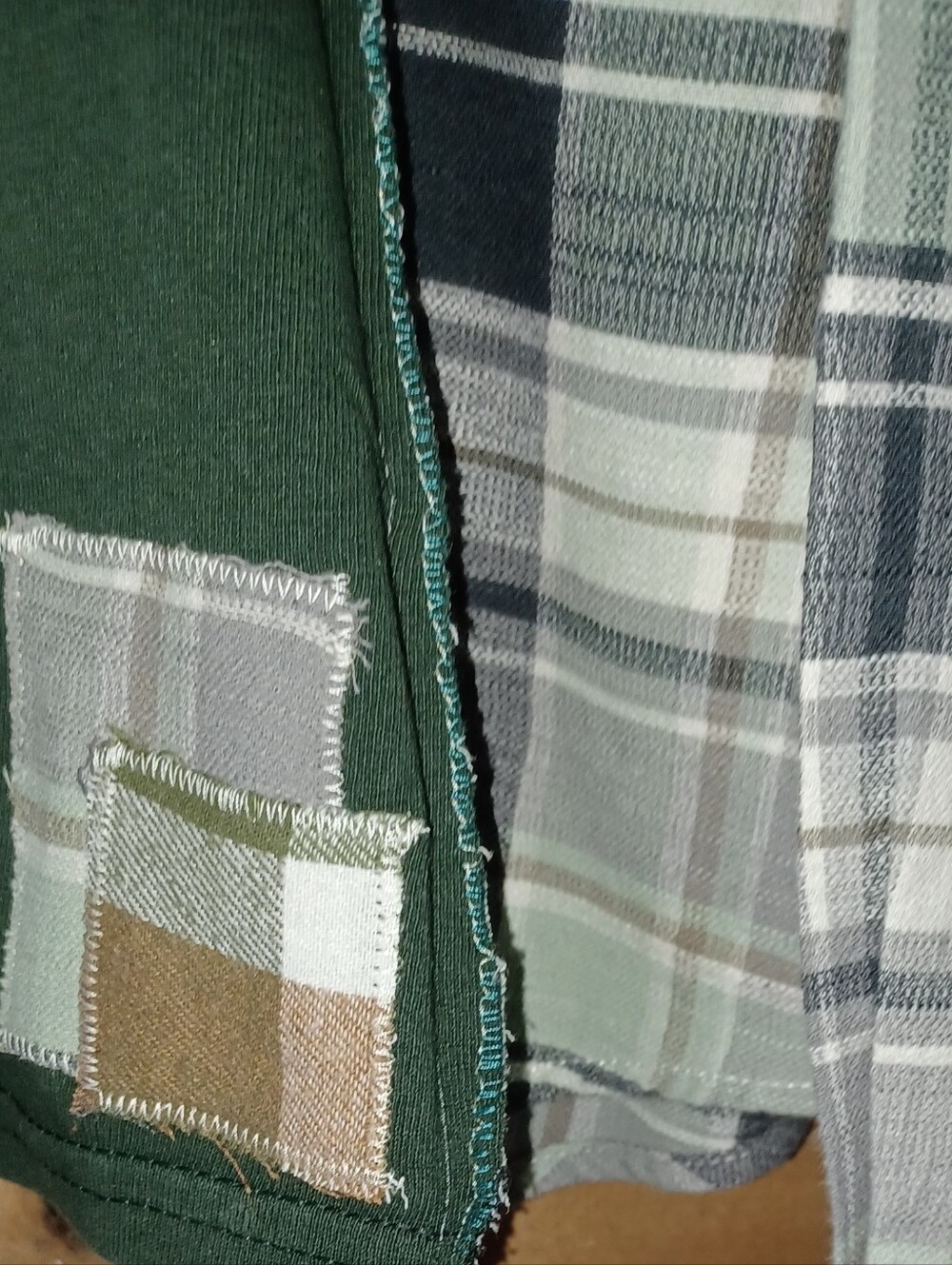Upcycled Bring Me The Horizon Graphic T-shirt - Green Plaid Sleeves - Picture 6 of 9